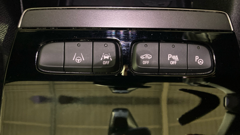 Vauxhall Mokka 100kW Ultimate 50kWh 5dr Auto Electric Hatchback